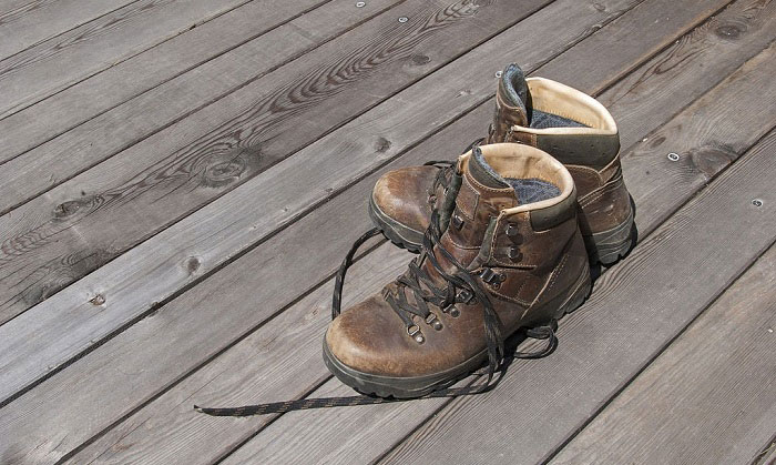 Differences Between Hiking Boots and Hunting Boots