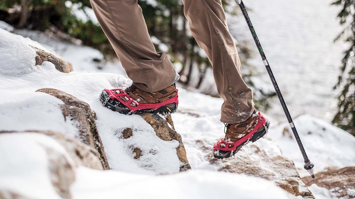 Best Insulation & Materials for Snowshoeing Boots